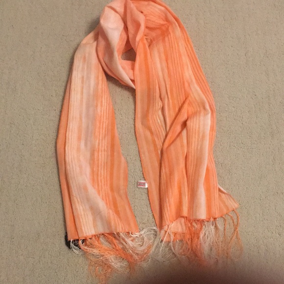 OZSOY Creation Large Shawl - Picture 7 of 13